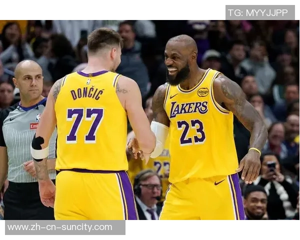 八村塁替补表现出色加强侧翼防守助力其全面提升攻防能力