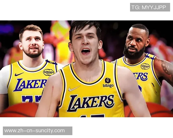 阿尔卡拉斯身穿詹姆斯23号紫金战袍在澳网训练致敬传奇运动员 阿尔卡拉斯身穿詹姆斯23号紫金战袍在澳网训练致敬传奇运动员